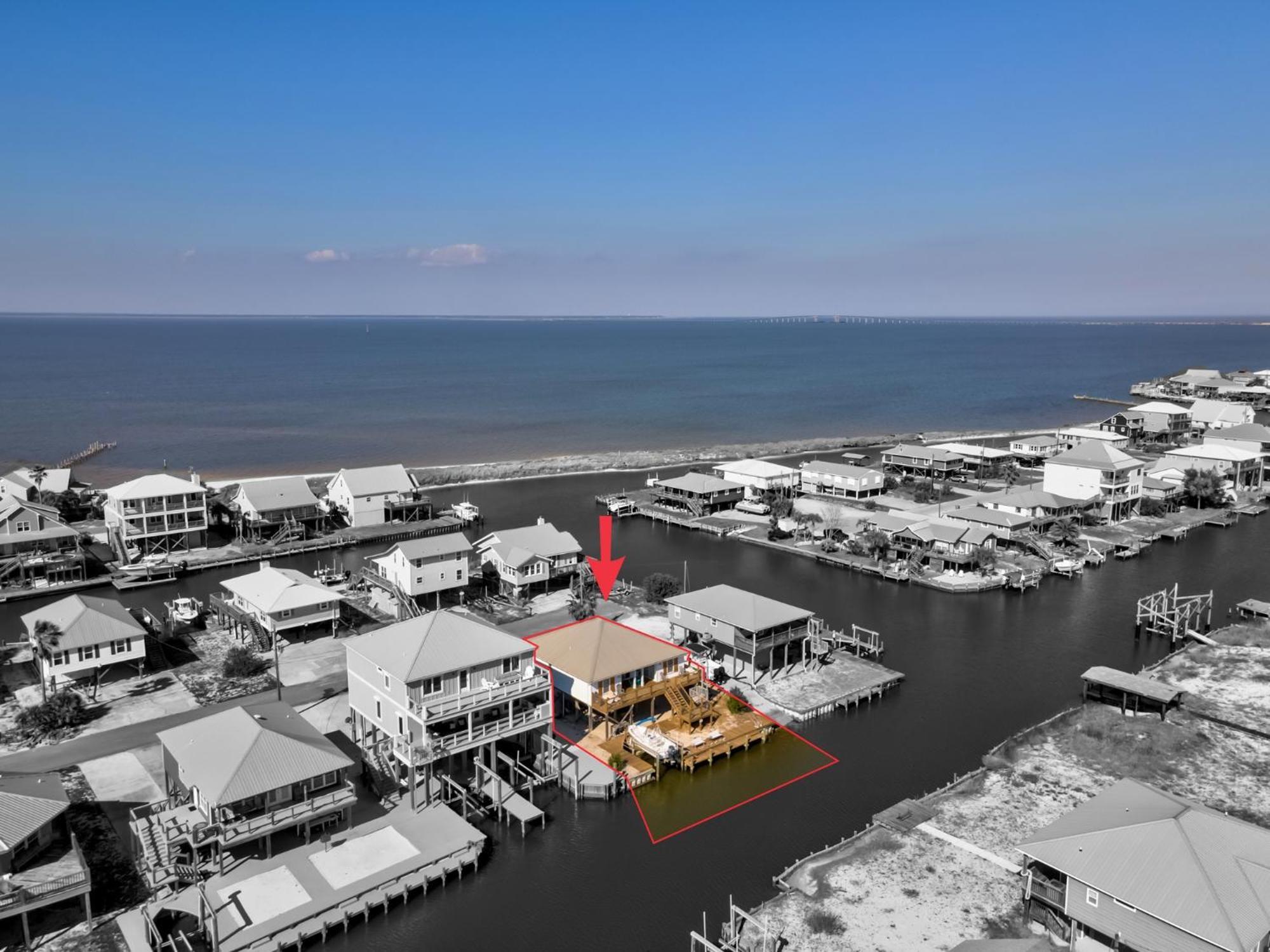 Waters Edge - Private Dock! Only Two Blocks From The Bay Or The Gulf! Plenty Of Parking For Cars Or Boats Home Дофин-Айленд Экстерьер фото